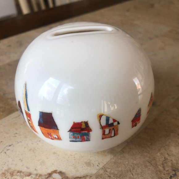 Big Dreams Start Small Ceramic Bank - Picture 3 of 5